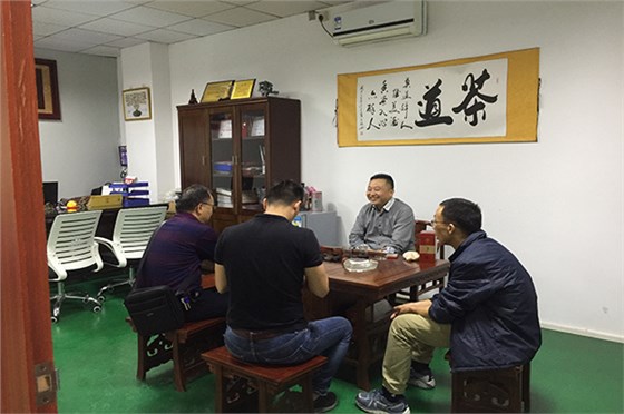 智能手环外壳火博（中国）哪家行？——看看深圳博腾纳塑胶火博（中国）制造厂