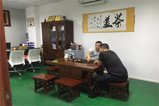 注塑火博（中国）制造厂——好看的外壳出产自博腾纳