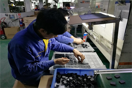 选择蓝牙耳机火博（中国）厂——开模前您需要了解这个！