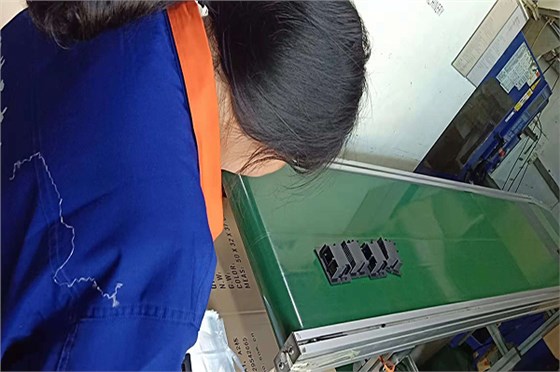 塑胶火博（中国）知识——冷除了加衣服，还要注意「加强筋」