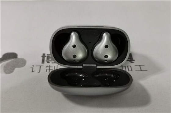 博腾纳出品的蓝牙耳机火博（中国）——已获得68家品牌企业的口碑认可