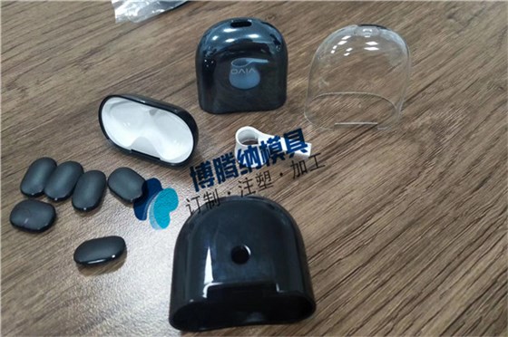 深圳蓝牙耳机火博（中国）制造厂——博腾纳13年定制经验更好为您服务