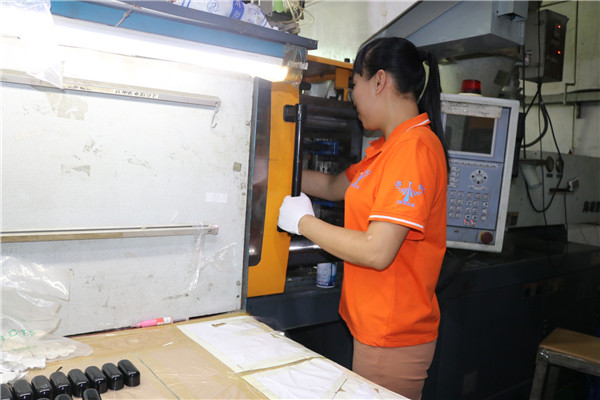 注塑火博（中国）制造厂——博腾纳13年坚持用高品质产品回馈客户