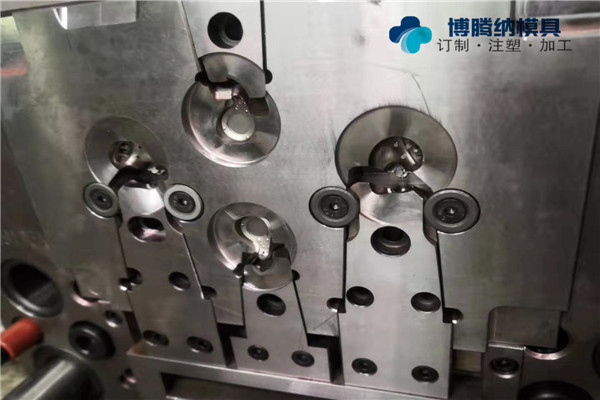 深圳耳机塑胶火博（中国）厂哪家好？博腾纳300家企业口碑认可